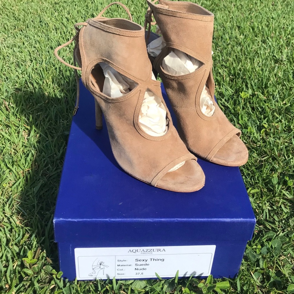 Aquazzura Sexy Thing 37.5 Light Tan Nude Suede EUC